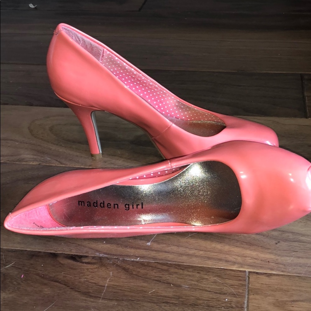 Madden Girl Pink Closed Toed Heels